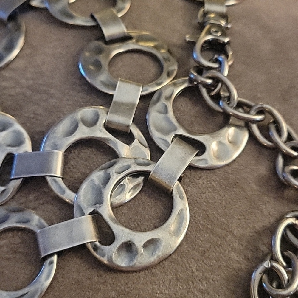 Vtg Gunmetal Hammered Circle Chain Link Disco Grunge Punk Moto Belt - Picture 3 of 7